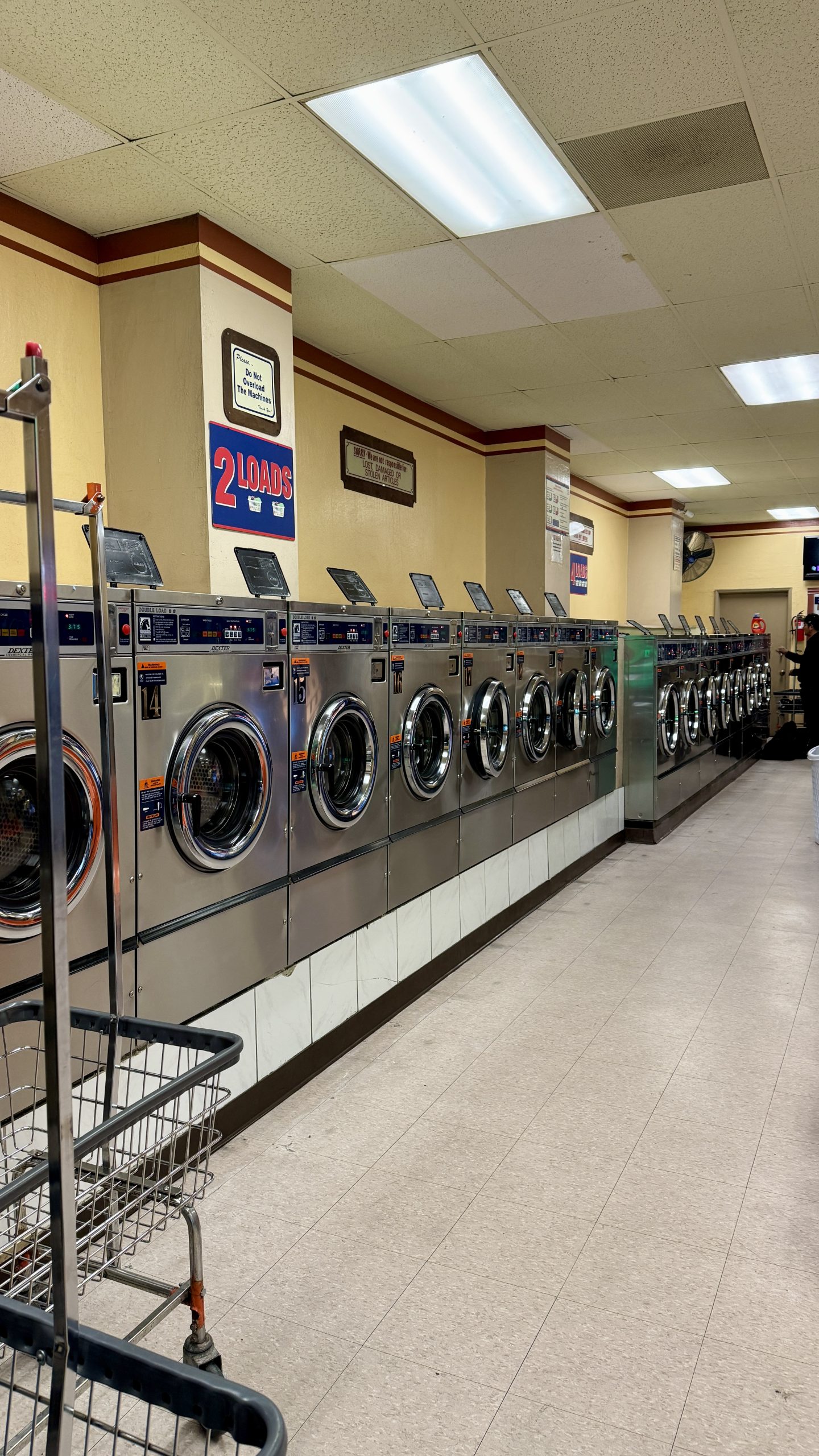 coin laundromat near me, coin laundromat